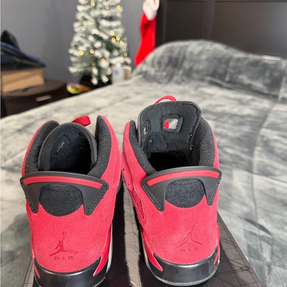 Nike Kids Red and Black Sneakers - Picture 3 of 5